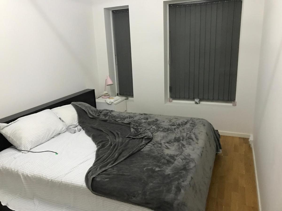 Big Room In Shared Apartment With King Size Bed Kopenhagen Bagian luar foto